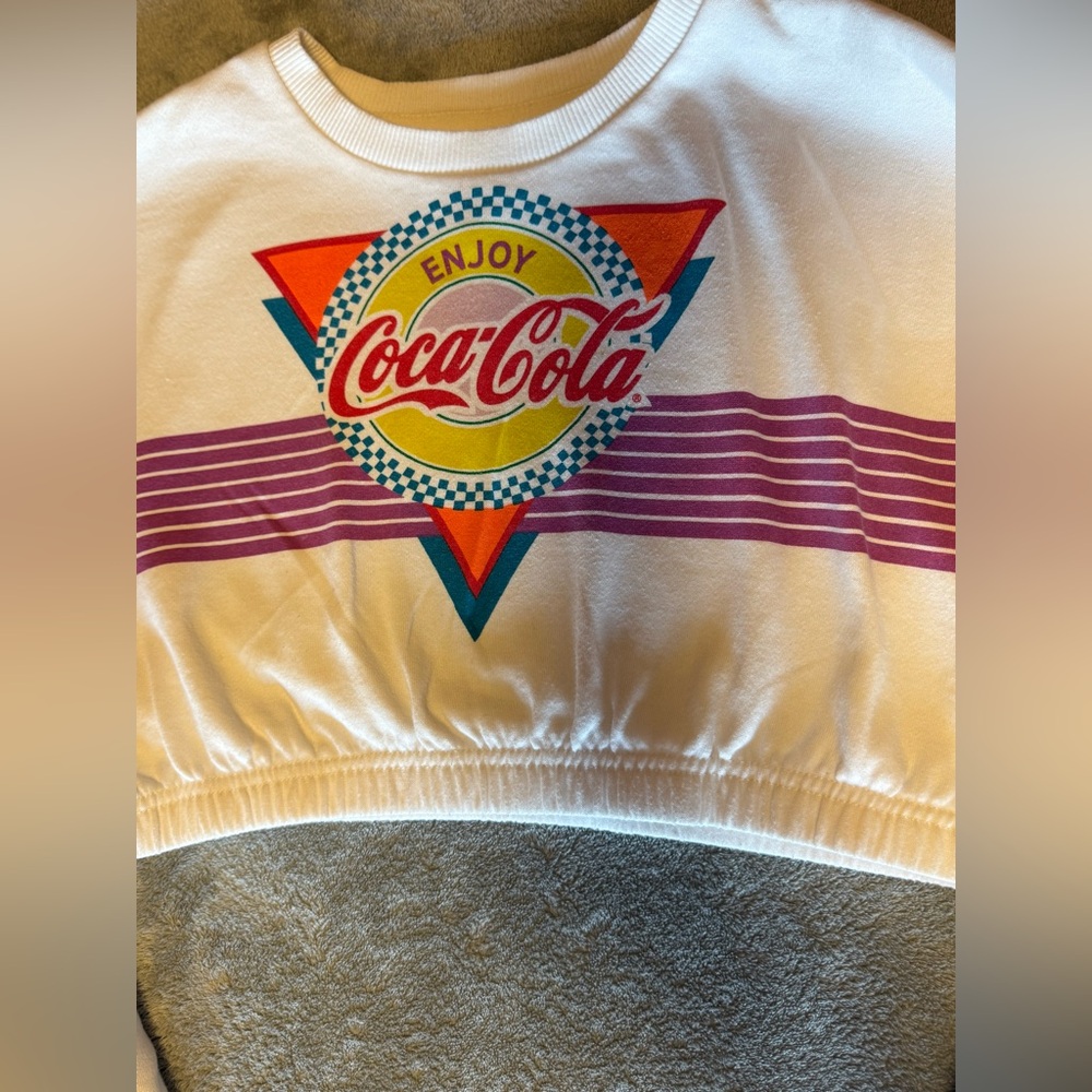 Vintage Coca-Cola White Cropped Sweatshirt - Picture 3 of 6
